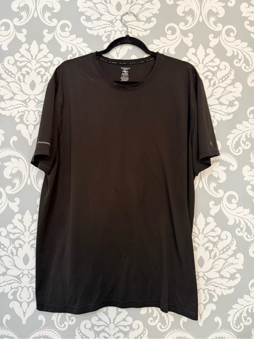 💫10/$25 • Athletic Works Men's Black Short-Sleeve Performance Tee